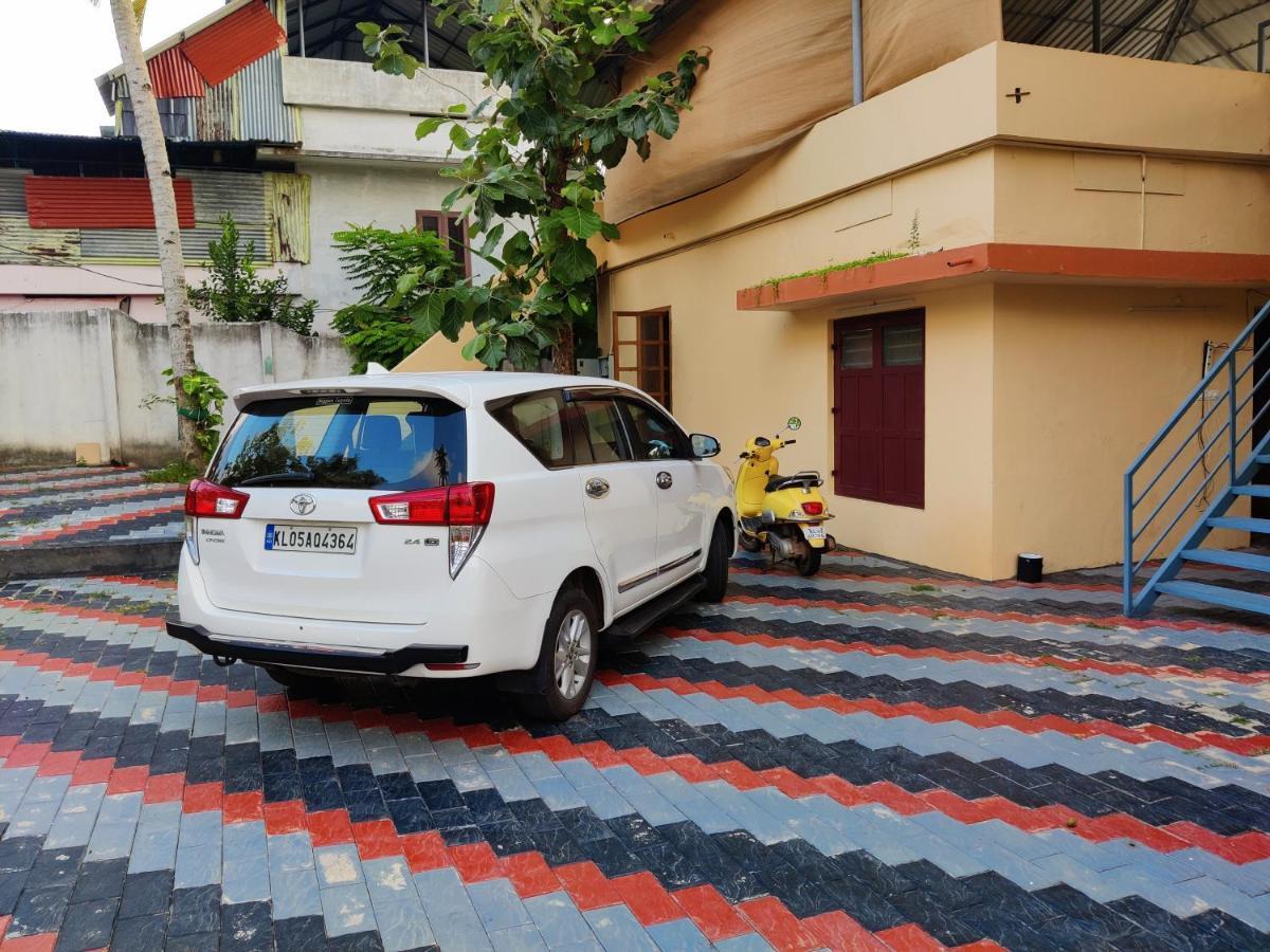 Wind &Waves Apartment Kollam Exterior photo